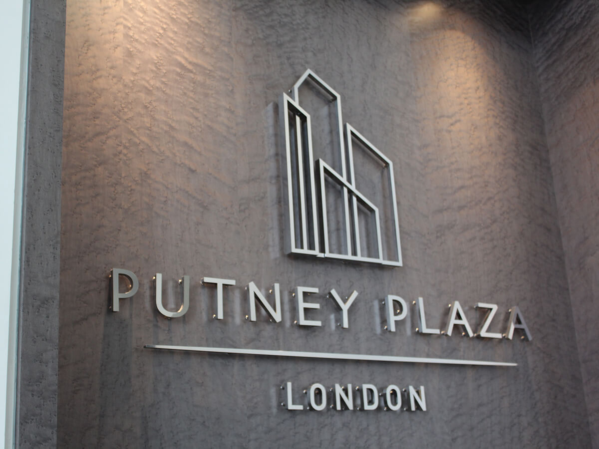 Putney Plaza